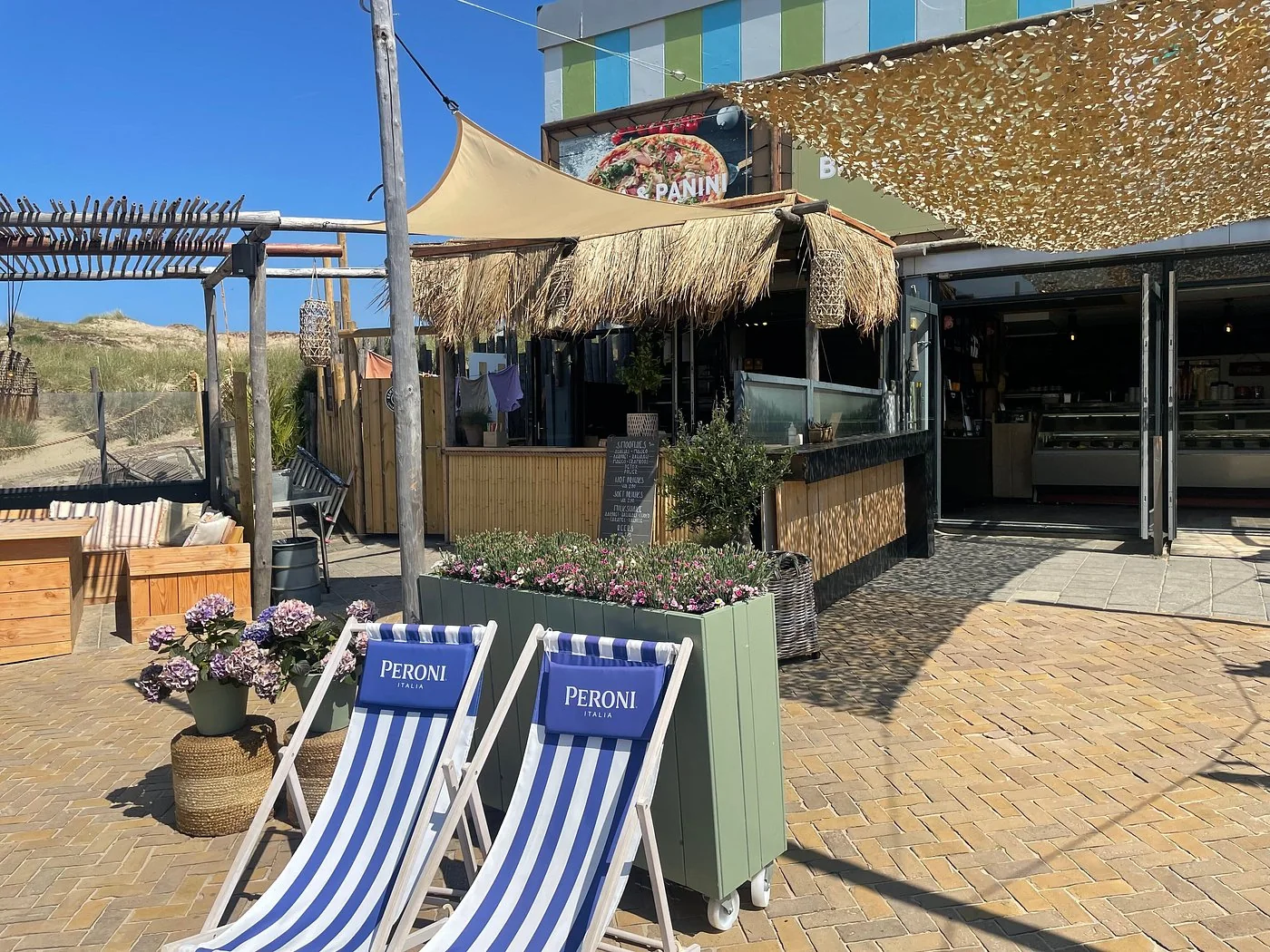 Bella Bella Italian beach café at Langevelderslag