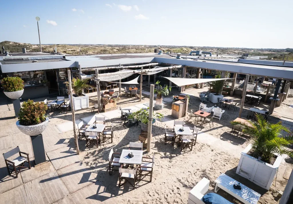 Nederzandt beach restaurant at Langevelderslag